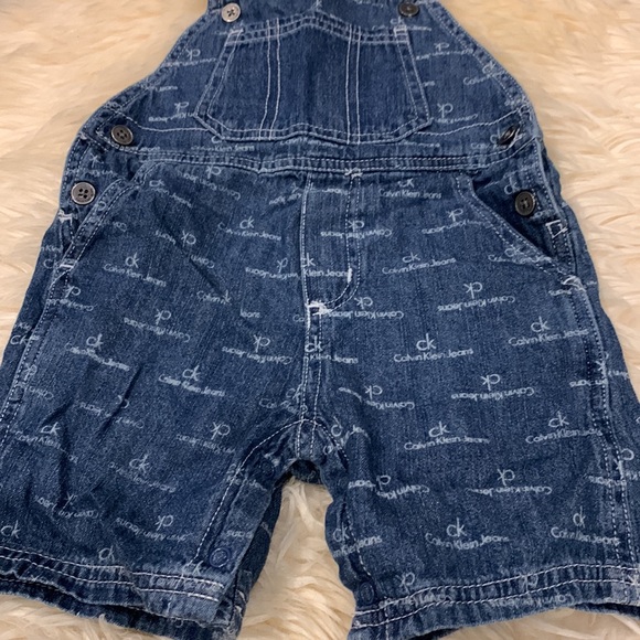 Calvin Klein Jean Overalls with Calvin Klein Print in size 24M - Picture 2 of 6